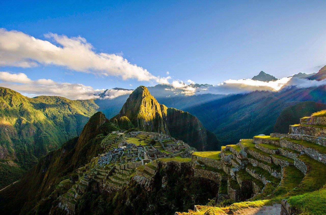 Dịch vụ chuyển phát nhanh đi Peru giá rẻ