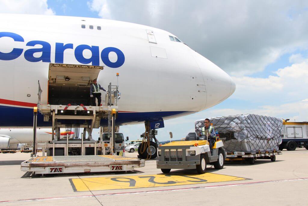 Dịch vụ vận chuyển hàng thực phẩm của Airport Cargo từ Đà nẵng đến Tp. Hồ Chí Minh