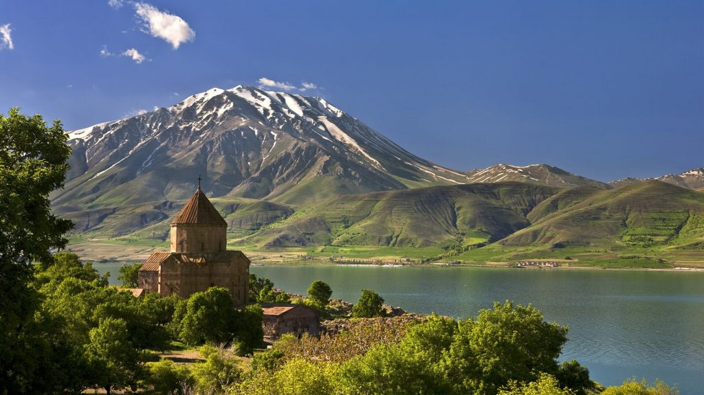 Chuyển phát nhanh đi Armenia chuyên nghiệp, giá rẻ